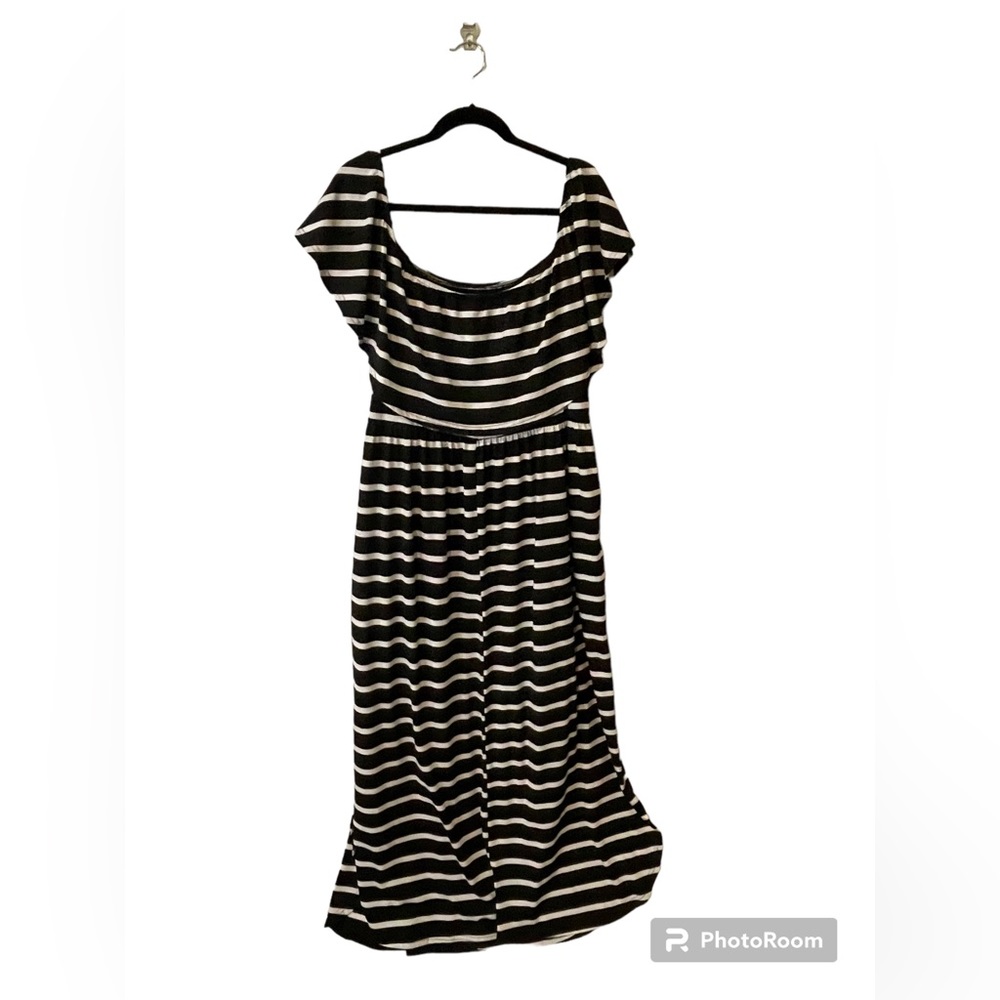 Nemidor Off The Shoulder Black & White Stripe Maxi Dress Size 22